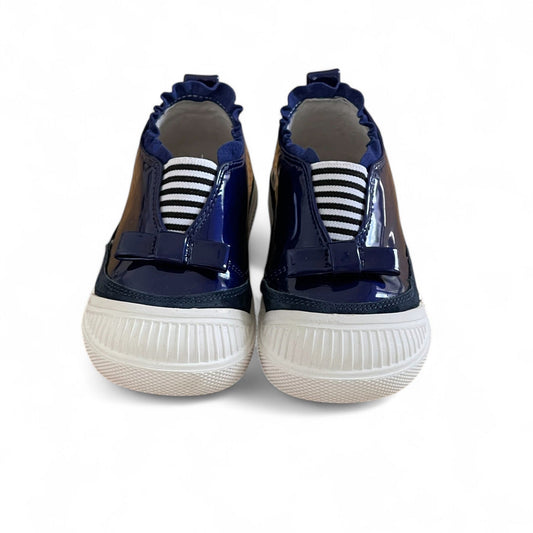 Charming nautical pumps for girls with sweet bow details. Classic Mary Jane style made for comfort and play, perfect for everything from parties to playdates.