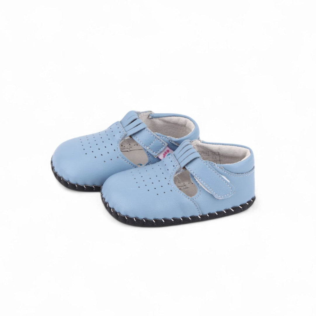 Comfortable light blue baby shoes for early development.