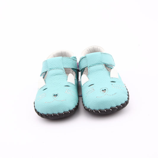 Barefoot feel, outdoor tough! Woodland Wanderers kids' shoes let toddlers explore naturally. Soft leather, flexible, and secure.