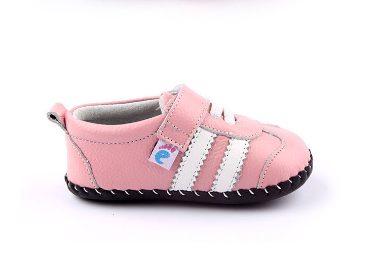 pink soft-soled kids’ shoes for girls