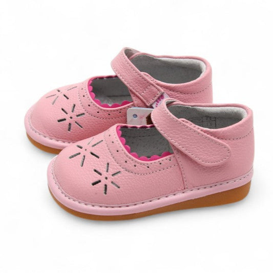 Stylish oft leather pink Mary Janes for toddlers and kids made from genuine leather featuring star design